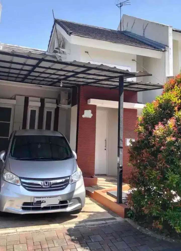 RUMAH DI JUAL DI LEGENDA WISATA CIBUBUR