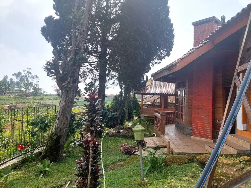 Rumah villa murah Dan tanah luas di Alam Endah Rancabali Ciwidey bandu