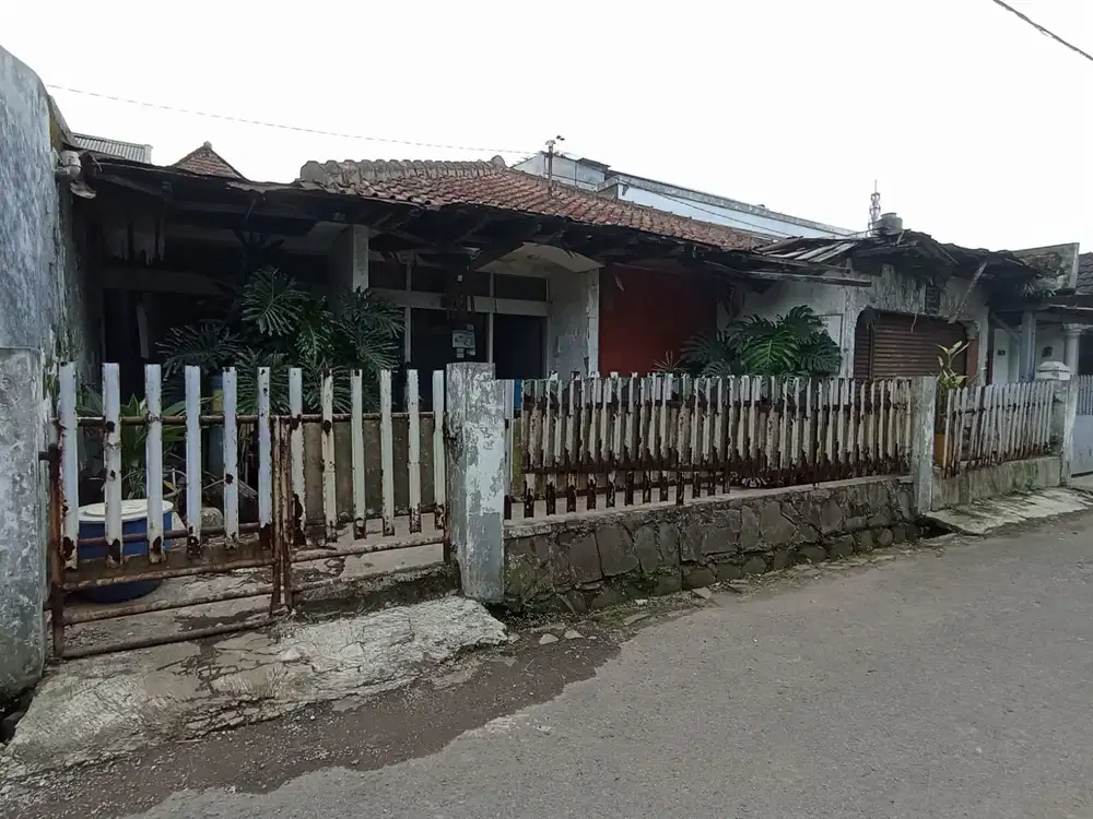 Rumah Bisa Direnovasi dan Dijadikan Kantor di Kopo Permai