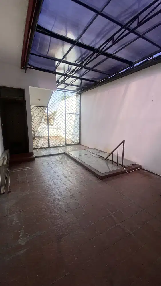 DIJUAL RUMAH 2 LANTAI TERAWAT@TOSIGA KEBON JERUK INTERIOR FULL JATI