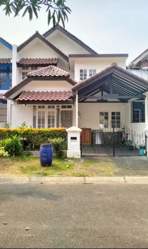 Dijual rumah rapi bersih di Taman Himalaya Lippo Karawaci Central