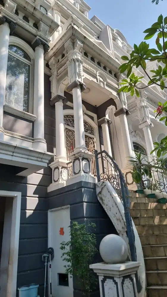 Di Jual Town House Cordoba PIK Jakarta Utara