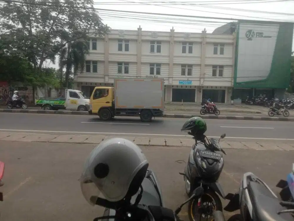 ruko sewa 3 lantai sawangan depok