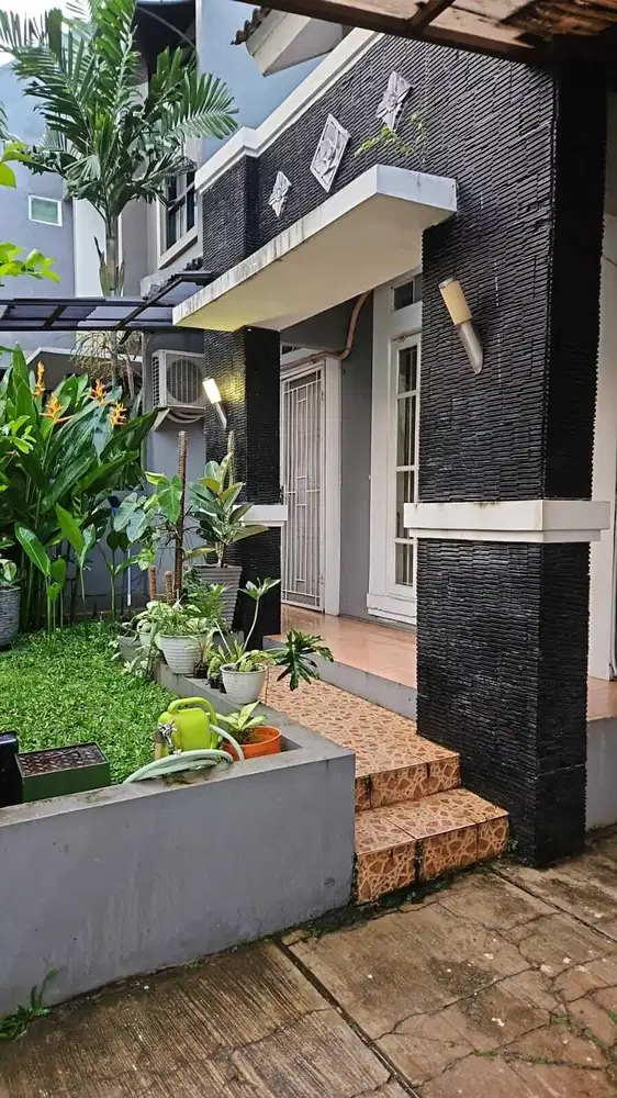 Rumah Minimalis Fully Furnished Siap Huni di Graha Raya. SP0007