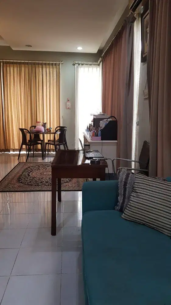 Rumah Bagus Siap Huni 2 Lantai di Harjamukti