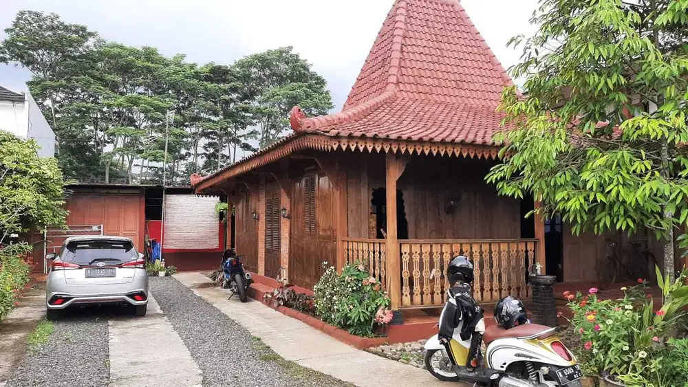 Dijual Rumah Joglo Klasik plus Kos kos an kompleks GOR Purwokerto