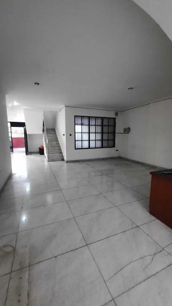 Rumah Muara Karang uk. 10x20 m, dekat muara karang raya