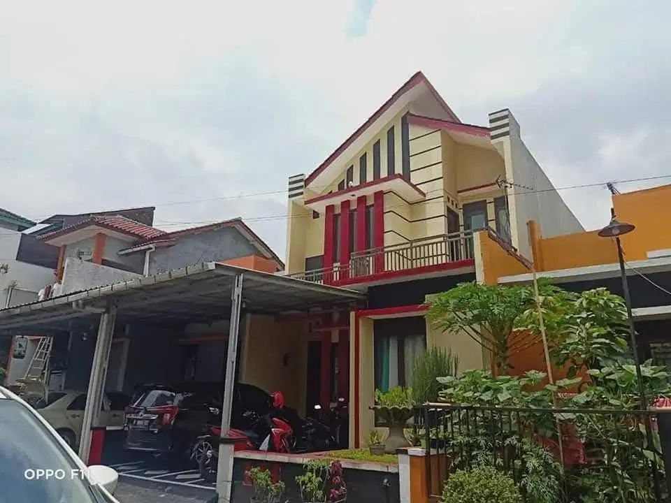 Rumah tingkat perum Langen Estate Baturaden Purwokerto dekat unsoed