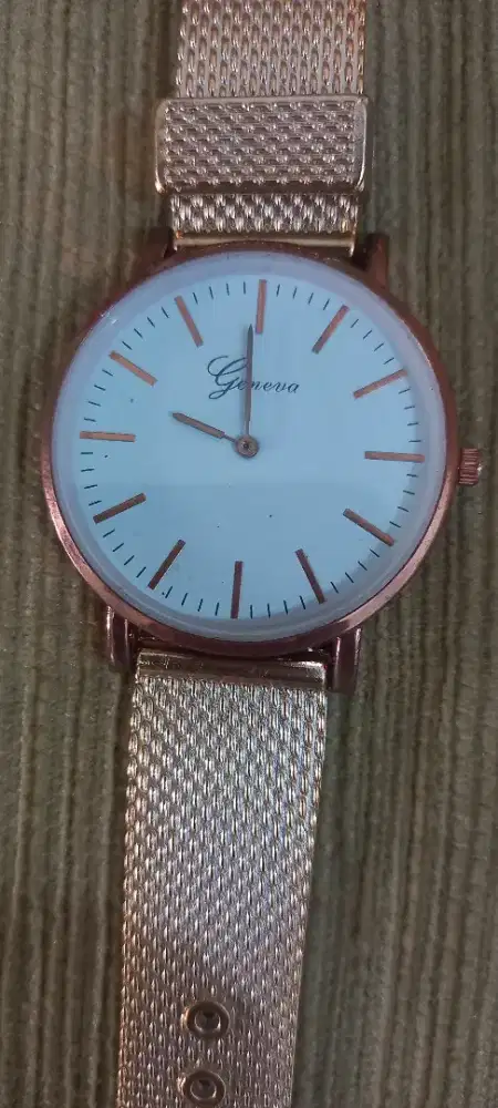 Jam tangan wanita'GENEVA'