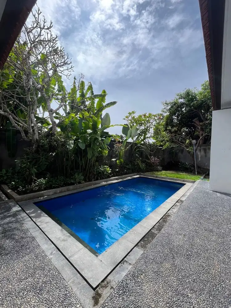 Disewakan Villa 2 Bedrooms Menawarkan Lingkungan Asri di Sanur