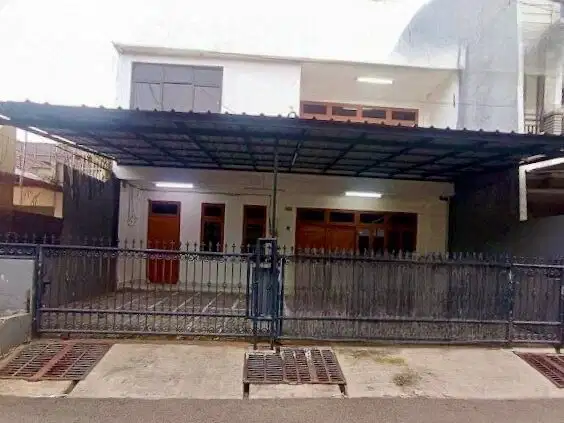 Dijual Rukan 2,5 lt Siap Huni di Daerah Strategis Tomang Raya