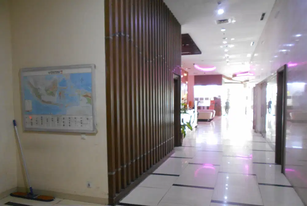 Dijual cepat Hotel Bintang 2, Area Bandengan, strategis,di jalan besar