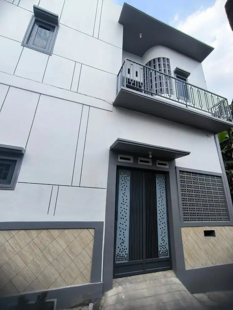 Kost 11 kamar di area kampus UNS full furnish