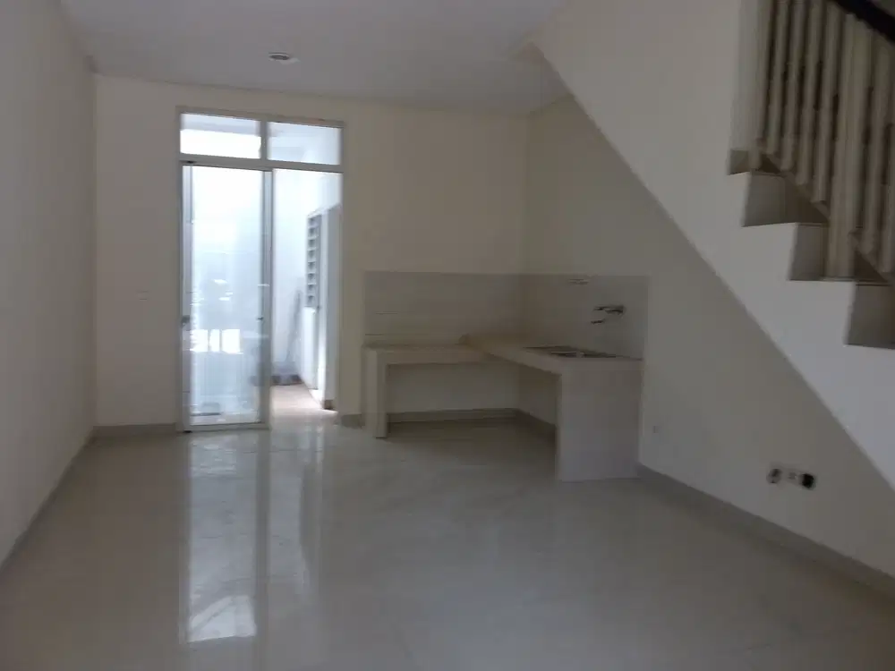 Disewakan Rumah Siap Huni Green Lake City - Amerika uk4x15m, 1AC