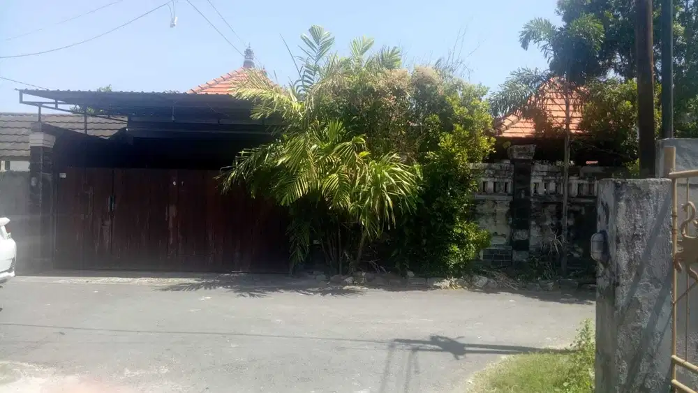 DIJUAL RUMAH STYLE VILLA LINGKUNGAN NYAMAN (NEGO)
