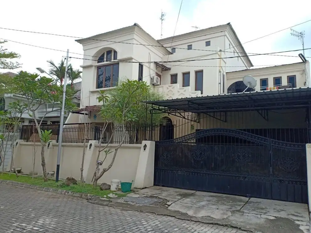 Rumah Bagus Luas di kawasan Elite Sukoharjo