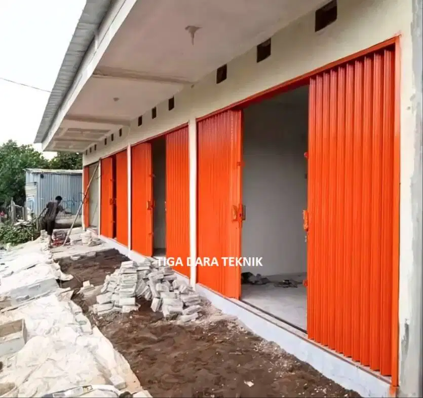 Layanan pasang pintu harmonika / folding gate harga terjangkau