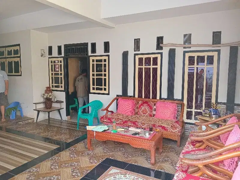 rumah luas 100 m2 deket kampus dan kp3b