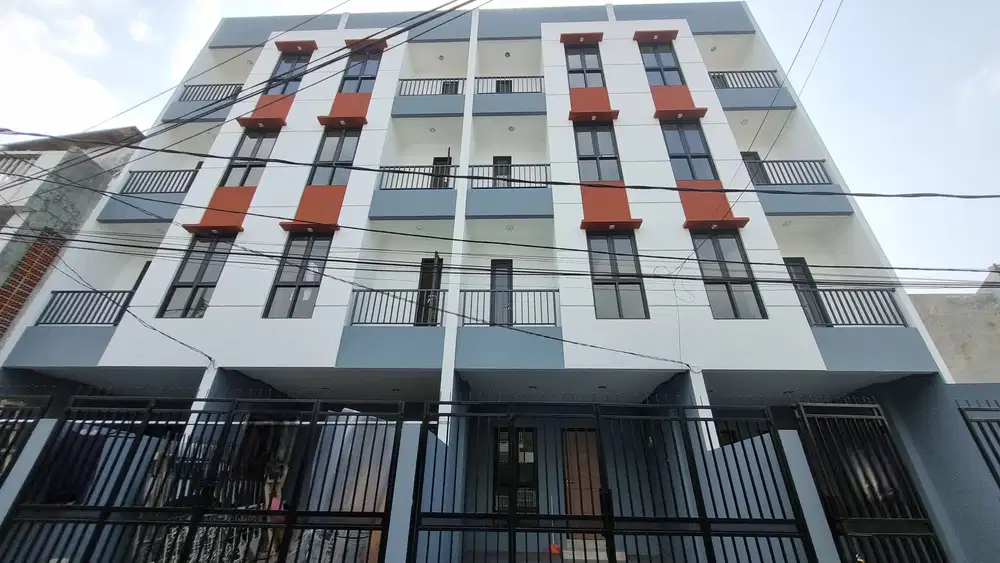 RUMAH BARU BENTUK RUKO 4 LANTAI DI SUMUR BATU DEKAT ITC CEMPAKA MAS