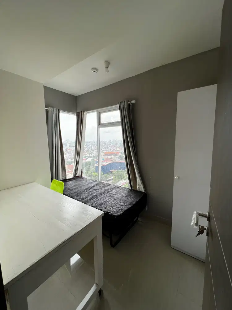 For Rent T Plaza 2Br Small Office w AC and kitchen set only for 5 Mio