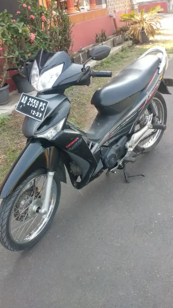 Supra x 125 th 2009 mesin bagus ex orang tua