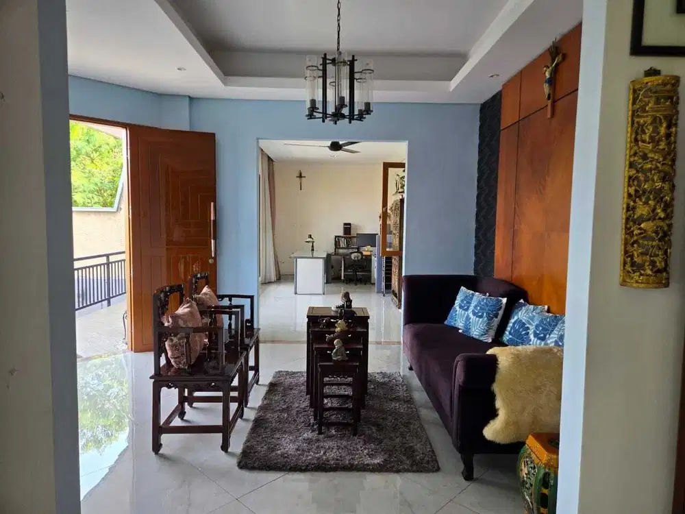 Dijual Rumah Mewah Lokasi Jl. Agung Semarang