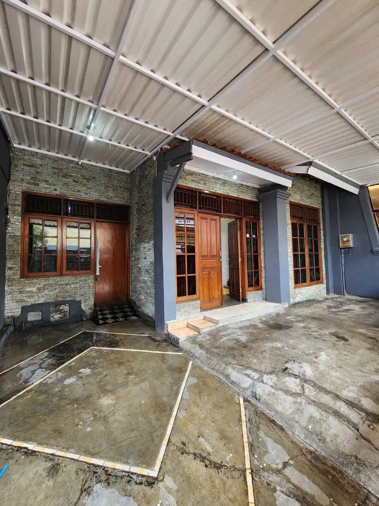 Disewakan Rumah Siap Huni di Kopo Kencana