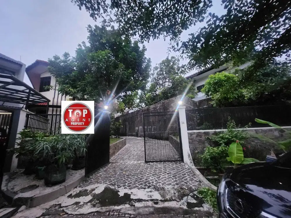 DISEWAKAN RUMAH 2 LANTAI