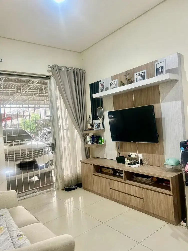 Greenlake City 6x15 Semi Furnish Unit Terawat Hadap Timur