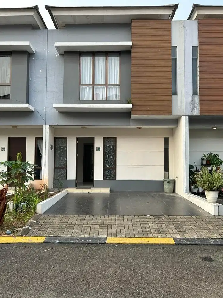 rumah mungil dalam kompleks mewah Graha Bintaro