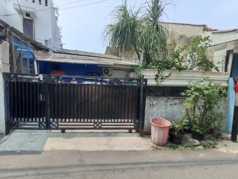 Dijual rumah tua  cocok kos tanah abang