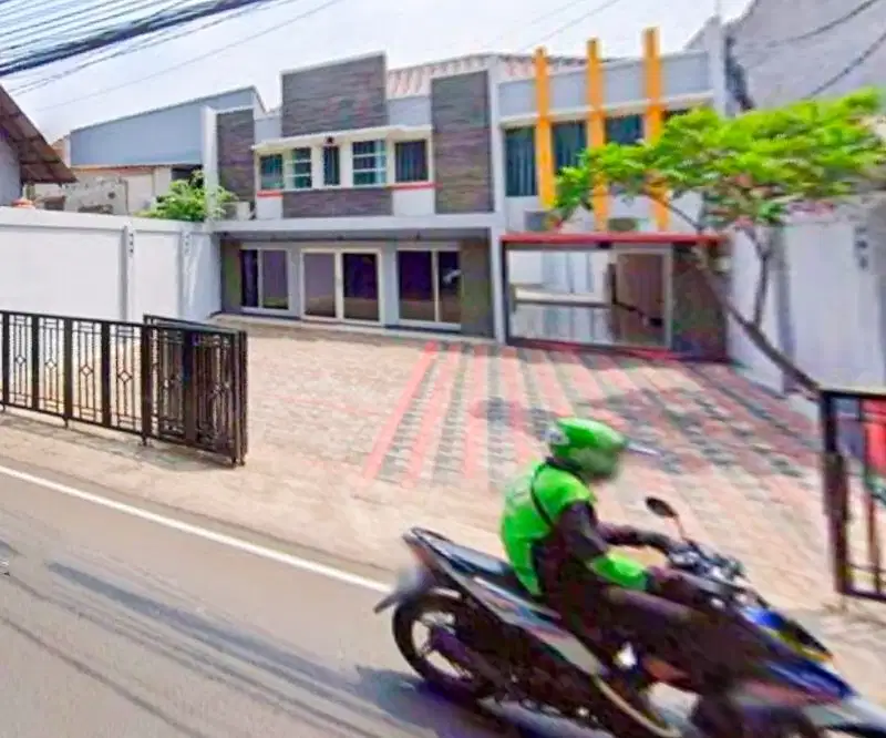 Dijual Bangunan Kantor di pinggir Jalan raya Condet Jakarta timur