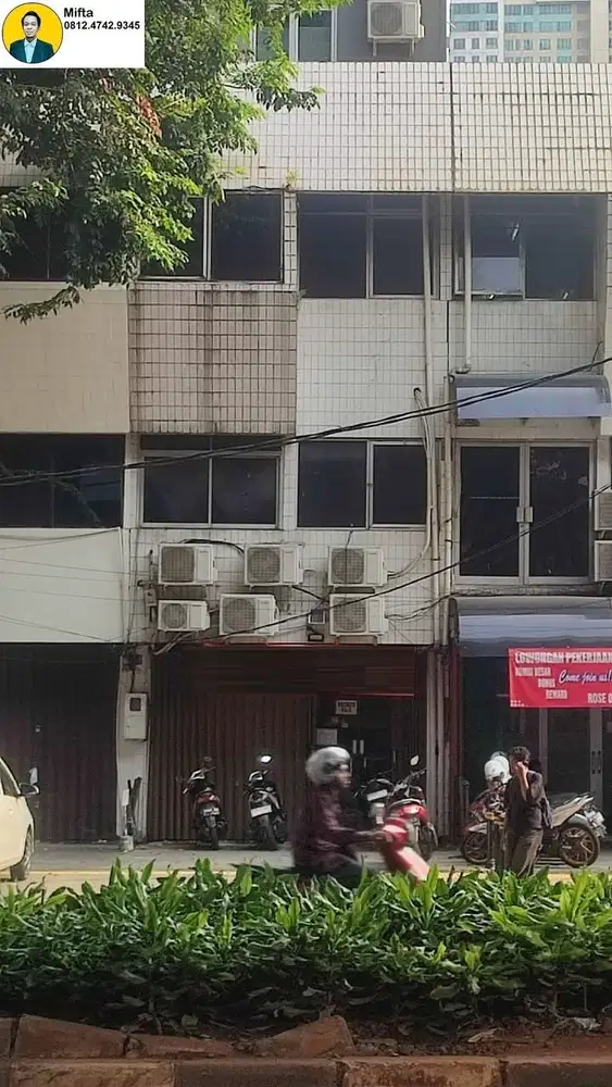 346. Murah Dijual Ruko 4 Lantai di Kramat Pela Kebayoran Baru Jaksel