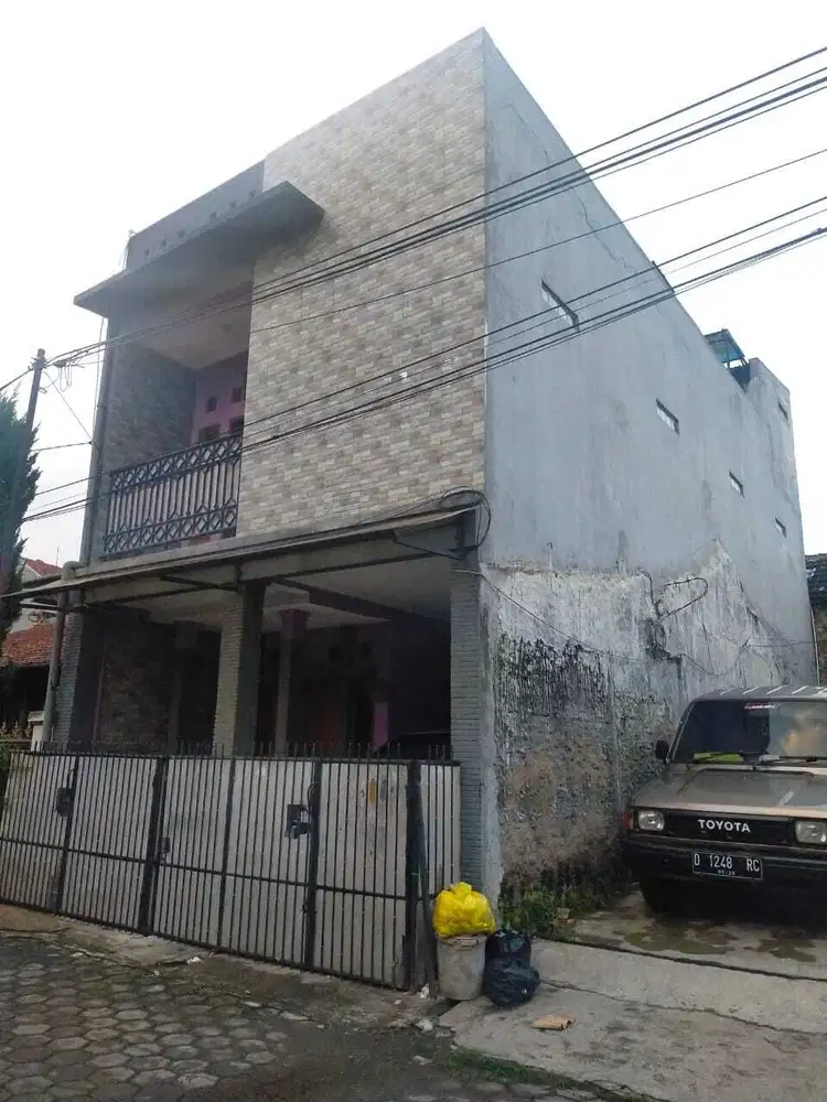 Dijual murah 2 lantai dekat pintu TOL buah batu dan kampus telkom