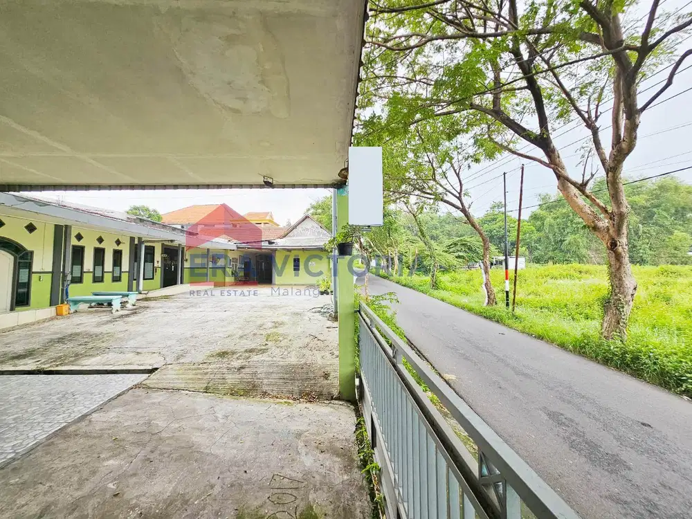 DIJUAL Rumah dan Klinik Dekat Perum Kabunan Pasuruan Full Furnish