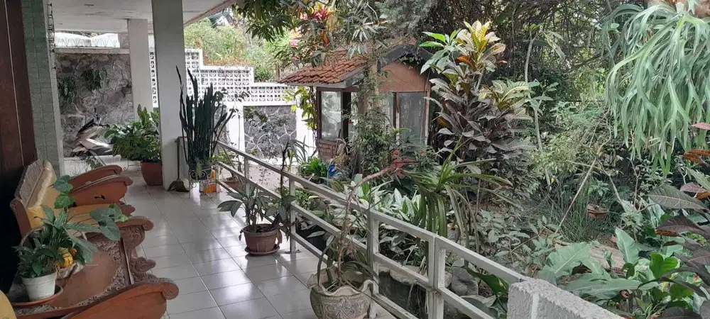 DIJUAL RUMAH 2 LANTAI DENGAN VIEW GUNUNG DAGO DI KOTA BANDUNG!