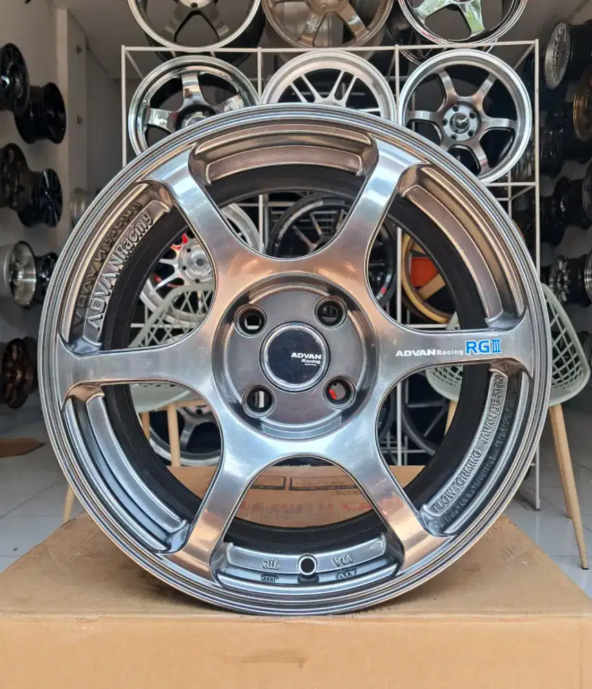 Velg Advan Rg-D2 Flow Forming Ring 15X6.5 Pcd 4X100 ET38 Hyper Black