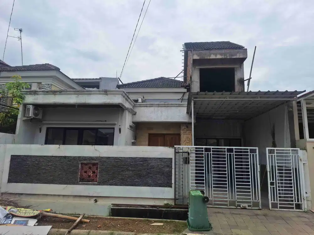 Dijual rumah 2 lt u dilanjutkan pembgnannya di Citra Indah City