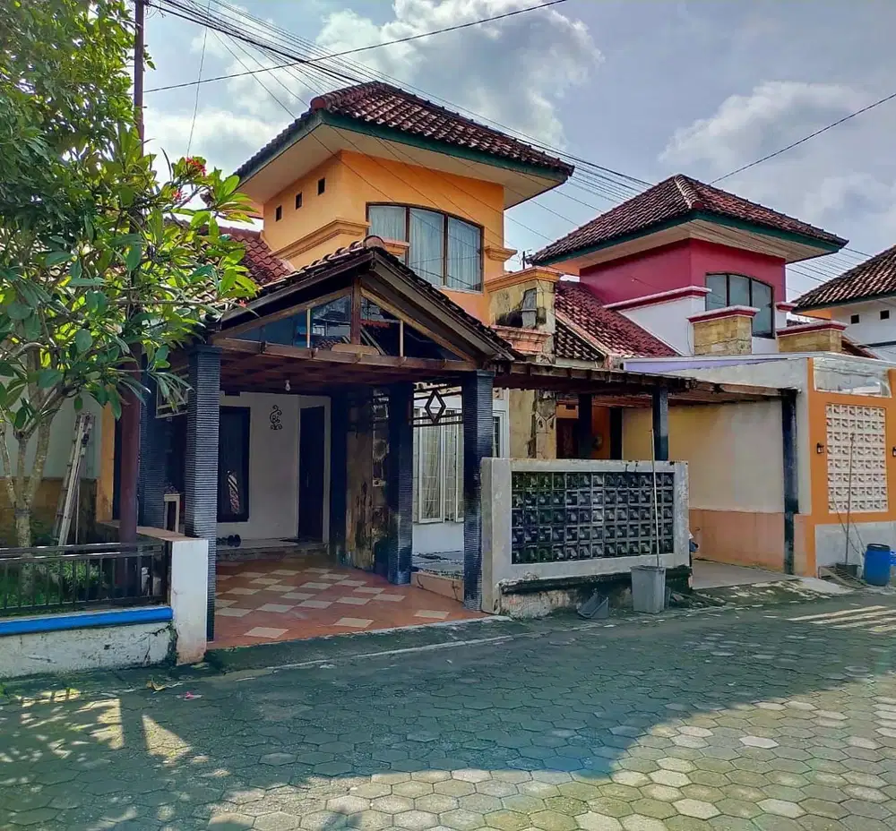 Rumah Cluster One Gate System Karanganyar