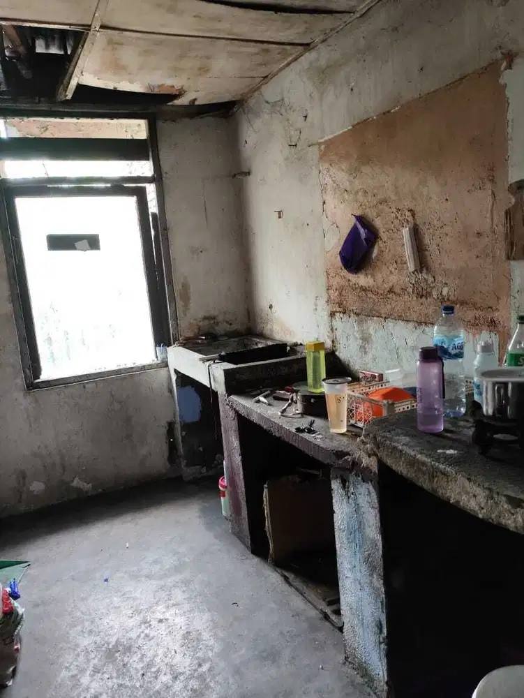 Dijual rumah second lokasi strategis di kota Medan