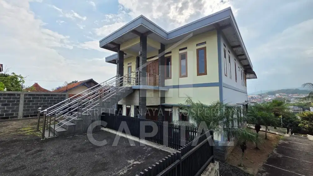 MURAH RUMAH RASA VILLA VIEW CAKEP DENGAN TANAH LUAS DI UJUNG BERUNG