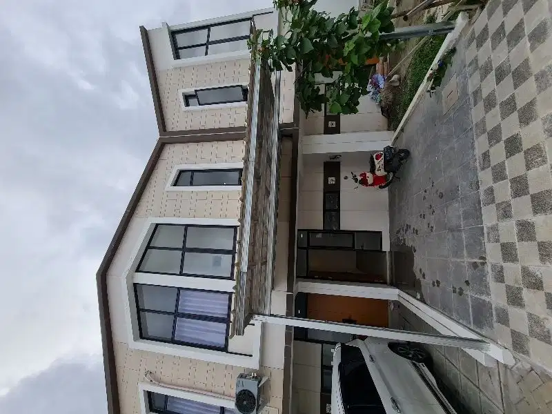 Disewakan Rumah 2 lantai di wimbledon Jababeka