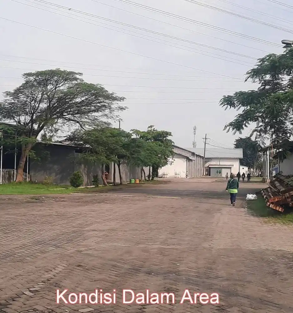 Pabrik Di Kawasan Industri Gresik Jawa Timur.