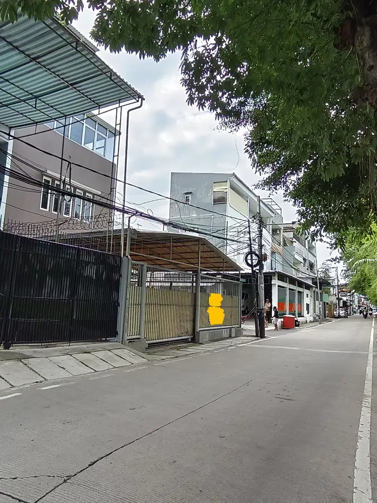 Jual murah rumah hook luas tanah 170 meter di Gunung Sahari JakPus