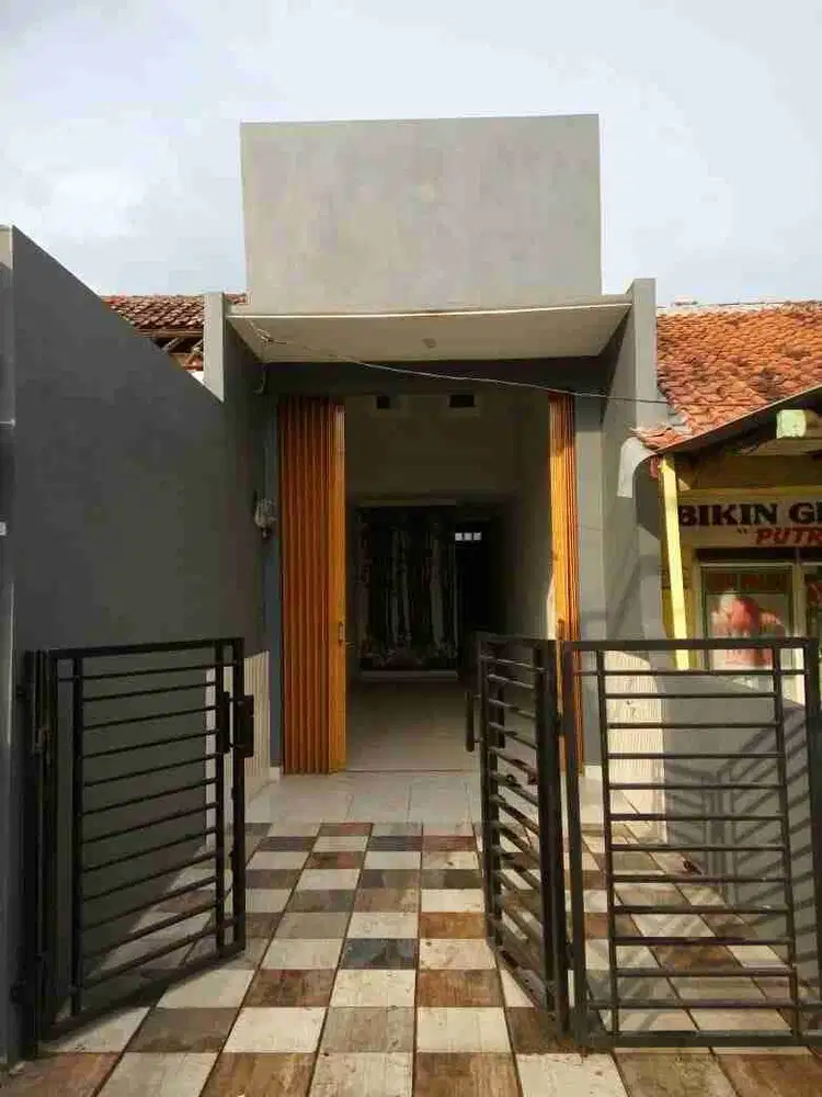 Jual Ruko Mungil 2 lantai Bangunan Baru Lokasi Ramai