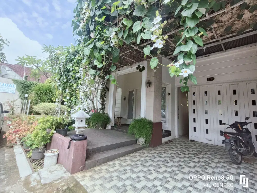 Rumah mewah full furnish perum elit dekat kampus UNSOED,GOR Purwokerto