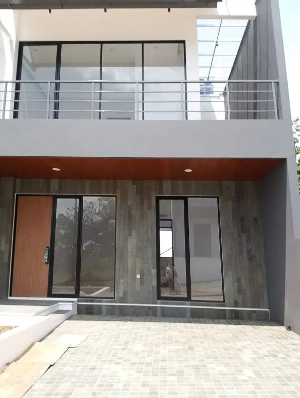 Dijual rumah mewah 2 lantai siap huni di Dago kodya bandung