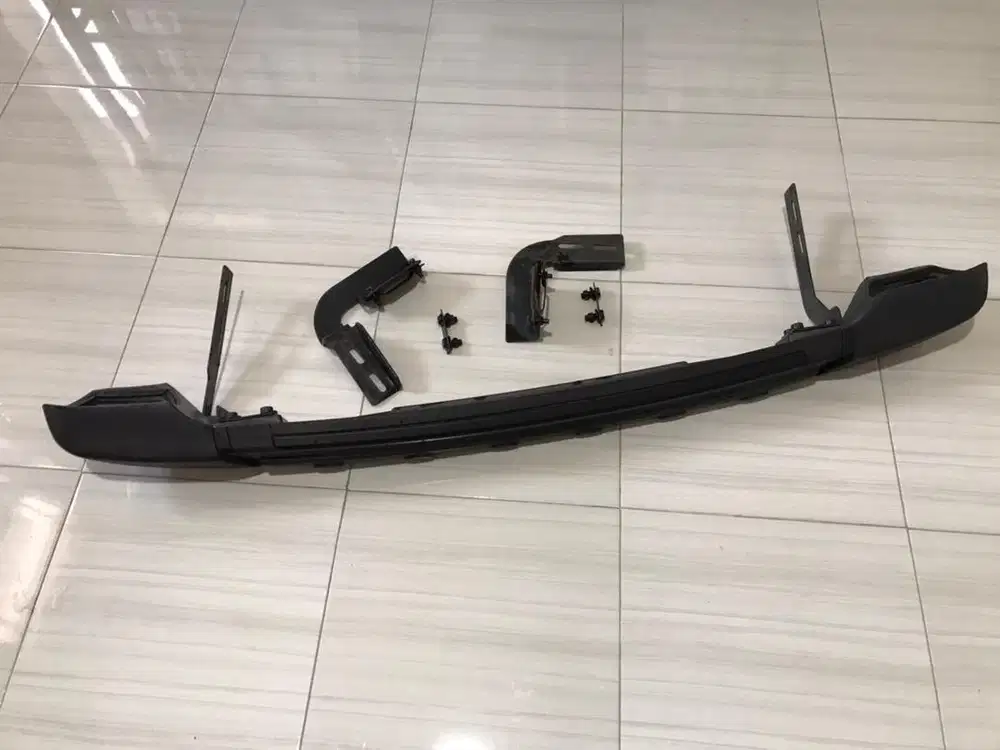 Palang bumper belakang avanza