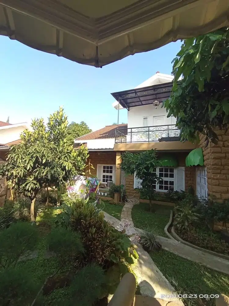 Dijual Villa Murah dan Luas, Cantik Siap Huni di Cipanas Puncak Jawa Barat