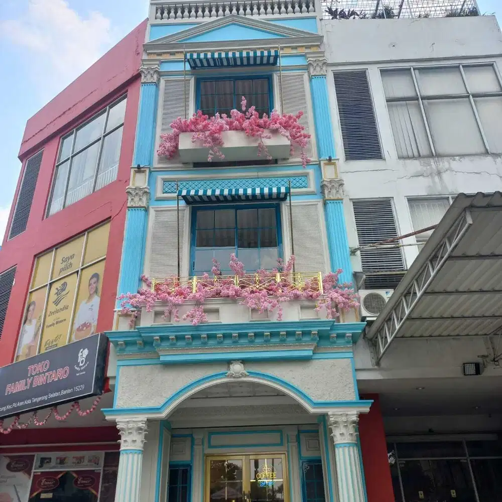 Ruko dijual di Bintaro Jaya Sektor 7 4 Lantai Parkir Luas